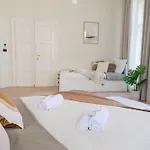 4 Minutes National Theather Apartment, Prague