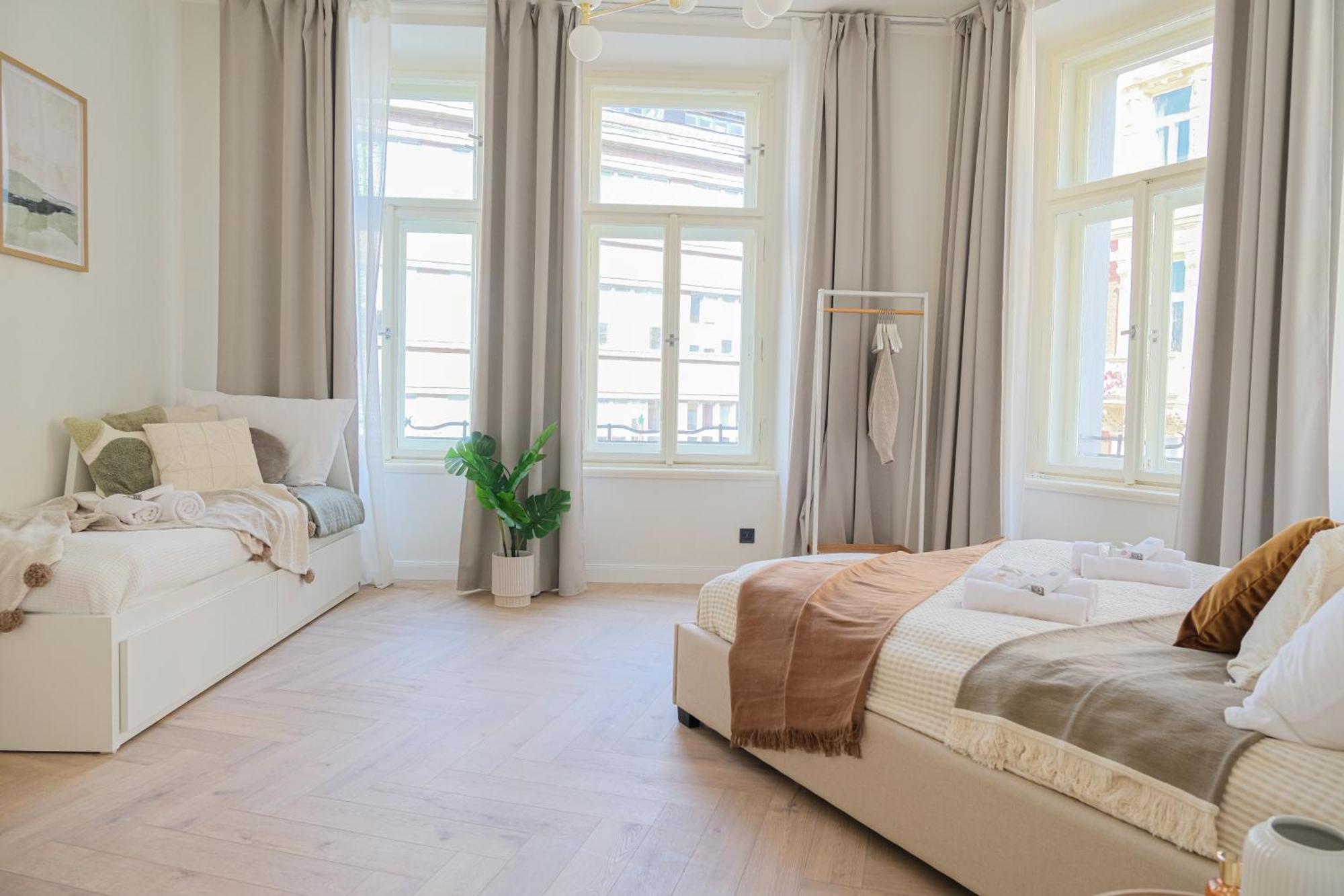 Apartment 4 Minutes National Theather Apartment,
