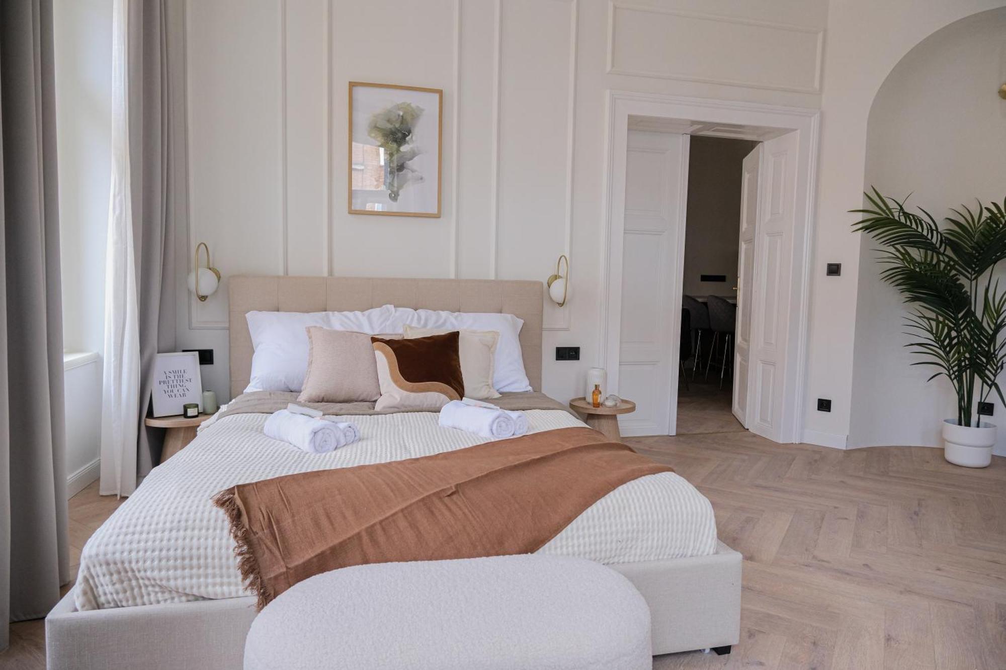 4 Minutes National Theather Apartment, Apartment